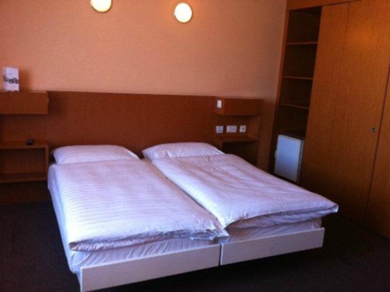 Hotel Cornavin Geneva Ngoại thất bức ảnh